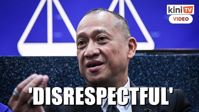 Nazri: Disrespectful to pressure PM for early polls