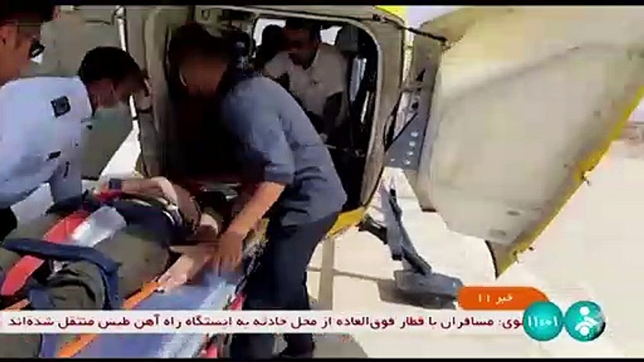 17 قتيلا على الأقل في انحراف قطار عن سكته وسط إ...