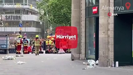 Almanya’da bir araç kalabalığın arasına daldı