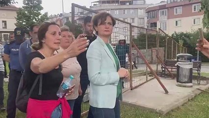 Kaftancıoğlu, iş makinelerinin girdiği parkta incelemelerde bulundu