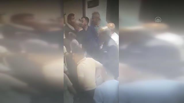 DİYARBAKIR - Doktoru darbettiği ve silahla tehdit ettiği iddiasıyla hasta yakını gözaltına alındı