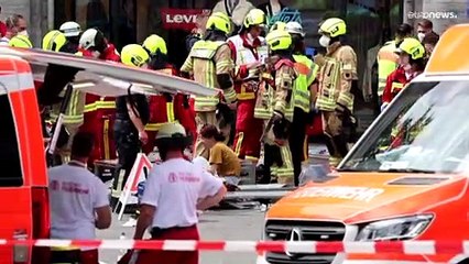 „Amoktat“ von Berlin: 51-Jährige tot – Plakate mit „Äußerungen über die Türkei“ im Wagen gefunden