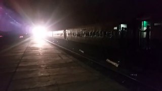 Pakistan Railway 44DN Shah Hussain Express Fastest Passing at Safdarabad Railway Station