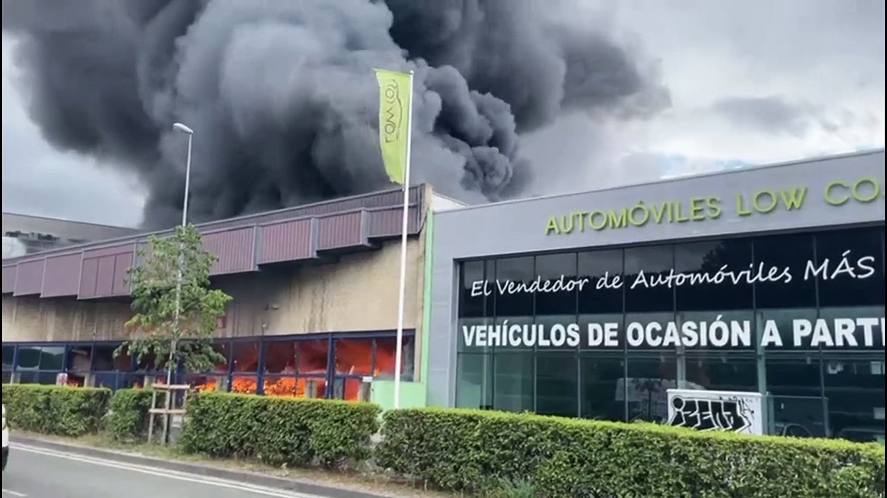Incendio en un hipermercado en Burlada