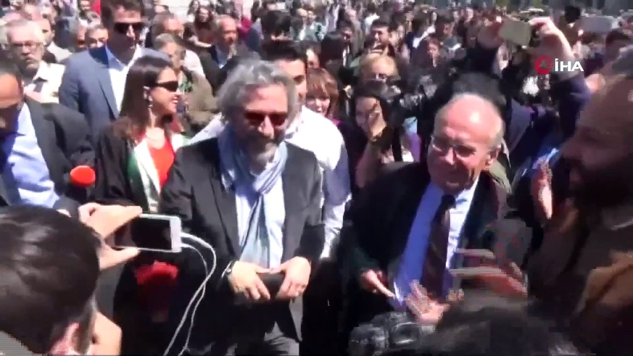 MİT Tırları davasında dosyası ayrılan sanık Can Dündar hakkında İstanbul 14. Ağır Ceza Mahkemesi tarafından tutuklanmasına yönelik yakalama emri çıkarılmasına karar verildi.