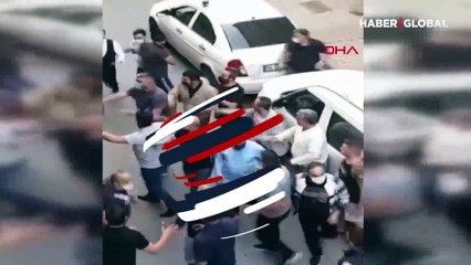İki çocuğu evine davet edip... İğrenç olayın görüntüleri ortaya çıktı, mahalleli sokağa döküldü