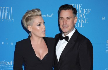 Carey Hart pleased to show off his ‘vulnerable side’ in wife Pink's Amazon doc
