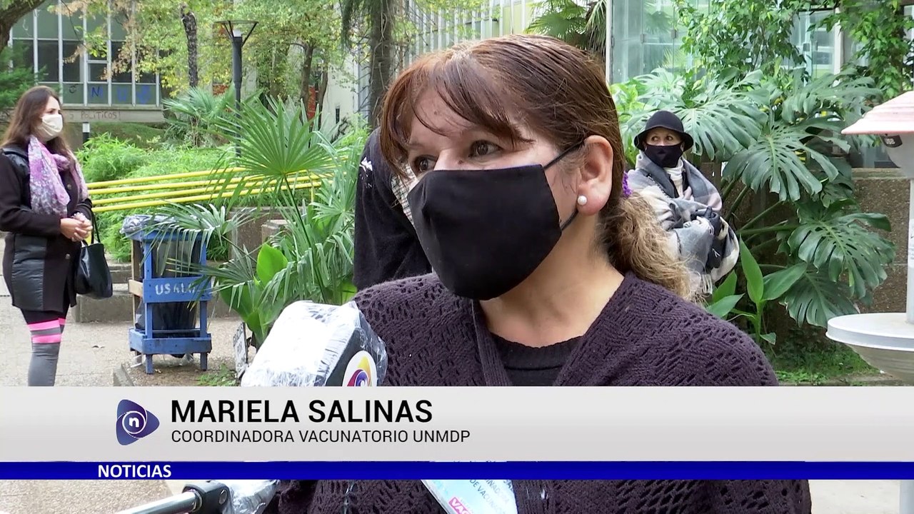 NOTICIAS - 01-06 MARIELA SALINAS VACUNATORIO