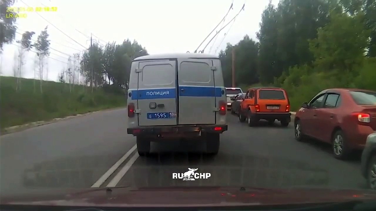 Petite tentative d'évasion discrète... il aura essayé