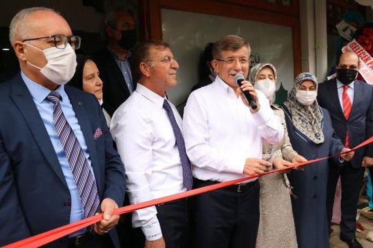 DAVUTOĞLU TÜRKİYE'DE TEMİZ SİYASET İHTİYACI VAR