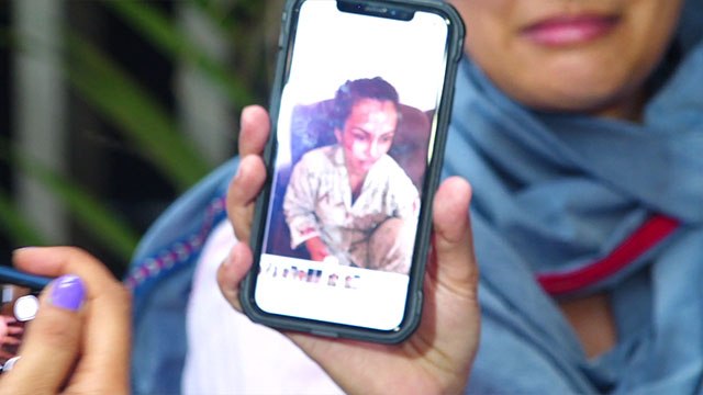 Karan Mehra ने Nisha Rawal से इतनी बुरी तरह की मारपीट Nisha ने दिखाई फोटो ; Watch video | FilmiBeat