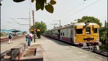 A perfect crossing between Poorva Express & Barddhaman-Howrah EMU local train happens in Mirzapur __