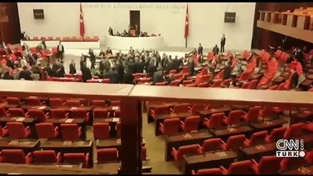 AK Parti ve CHP arasında Başkomutan tartışması