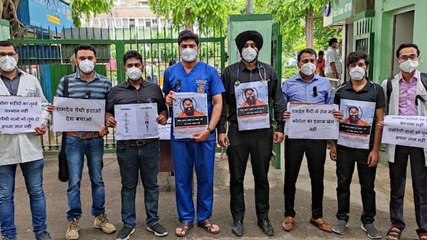Baba Ramdev controversy: Doctors protest with slogans on PPE, black bands