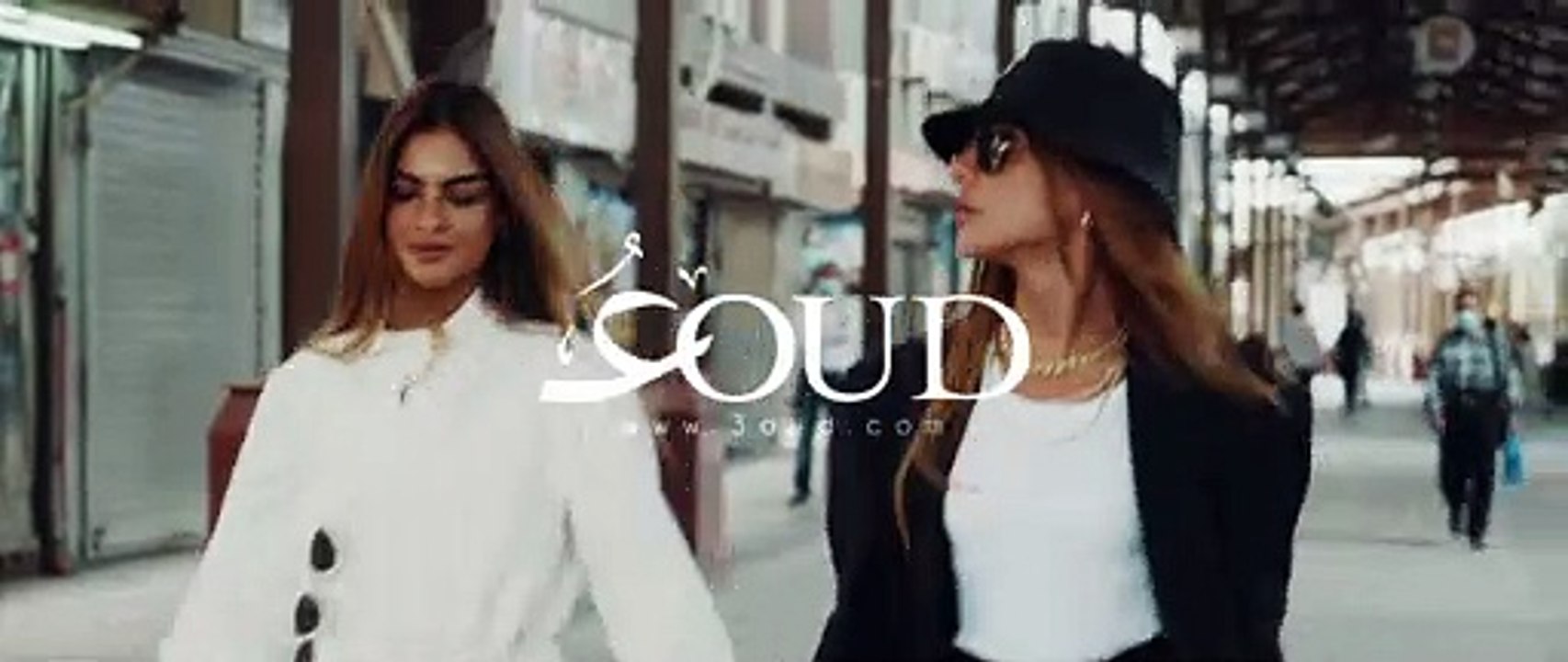 المباركية Net-A-Porter Lands in