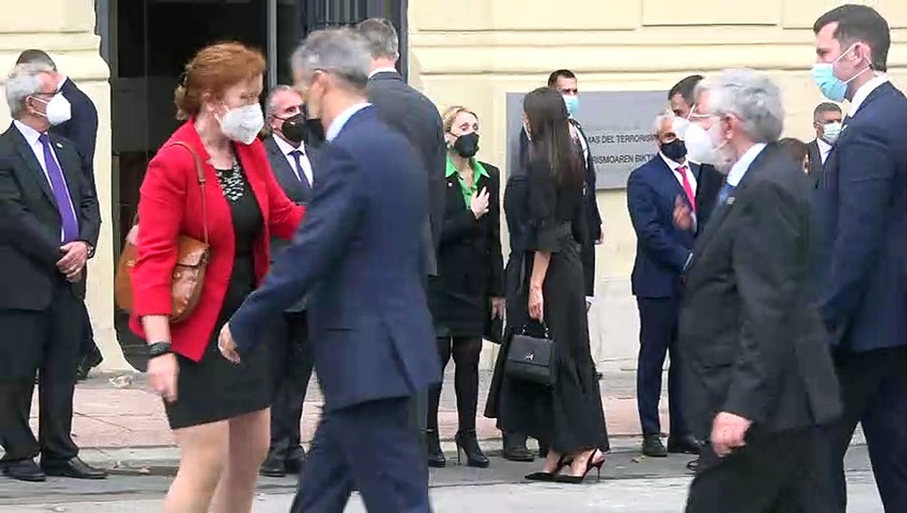 Los Reyes visitan Vitoria entre vítores y aplausos (GTRES)