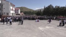 Son dakika haberleri: Tatvan'da şehit olan Jandarma Teğmen Baki Koçak ile güvenlik korucusu Yücel Aki için tören düzenlendi