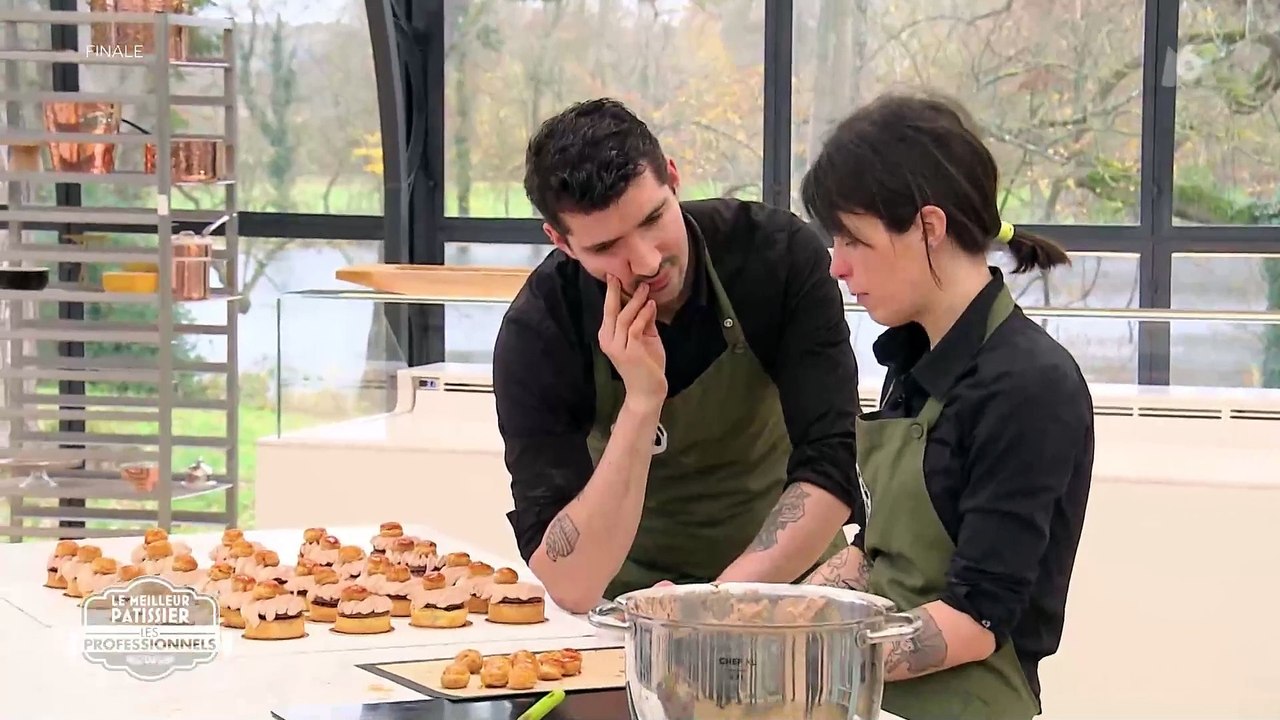"Je t'en veux tellement !" : En larmes, Amandine s'emporte contre Mickaël dans "Le meilleur pâtissier" sur M6