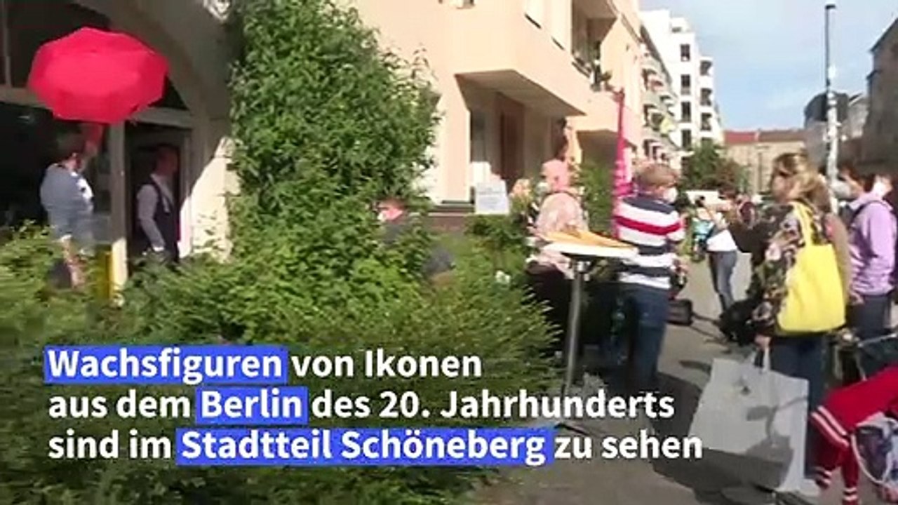 David Bowie und Marlene Dietrich: Wachsfiguren auf Berlins Straßen