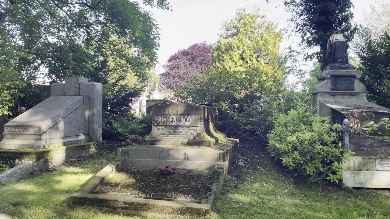 Julie, une ado belge de 14 ans, se suicide après avoir été violée par 5 jeunes dans un cimetière