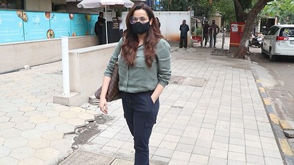 Bollywood Actress Neelam Kothari इस उम्र में भी दिखती हैं इतनी खूबसूरत | FilmiBeat