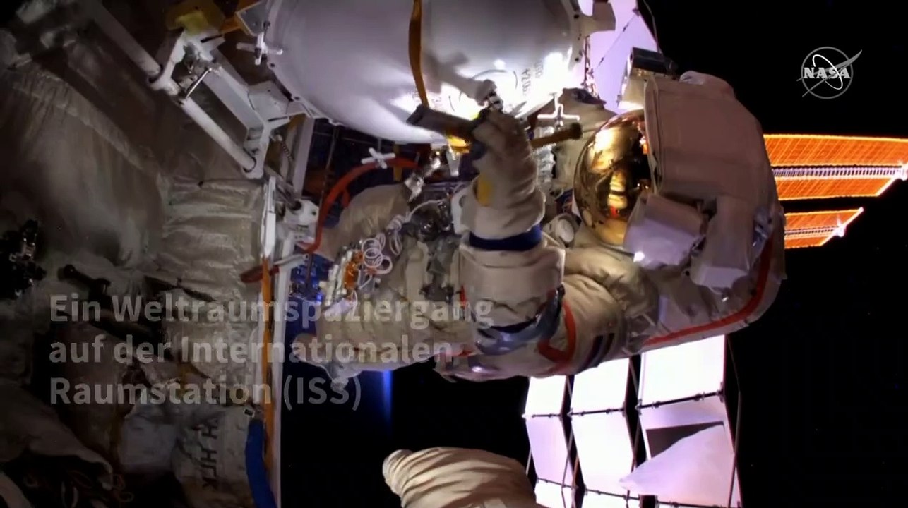 ISS: Russische Kosmonauten auf Weltraumspaziergang