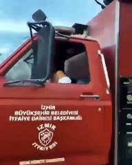 İzmir'de itfaiye merkezinde video çeken kadınlar sosyal medyada infiale neden oldu!