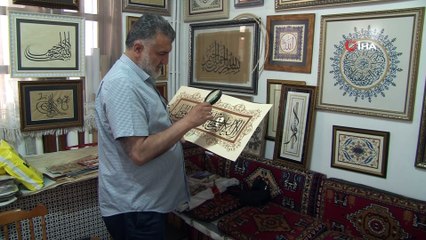 Asırlık mesleğiyle geçmişten geleceğe ışık tutuyor