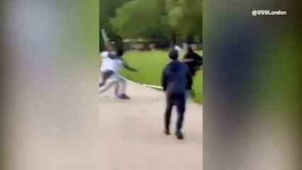 Londra'nın ortasında palalı saldırı