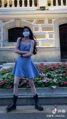 ( टिक टोक) सड़क पर लड़कियों को लोगों को देखने के लिए है-भाग 1 ।