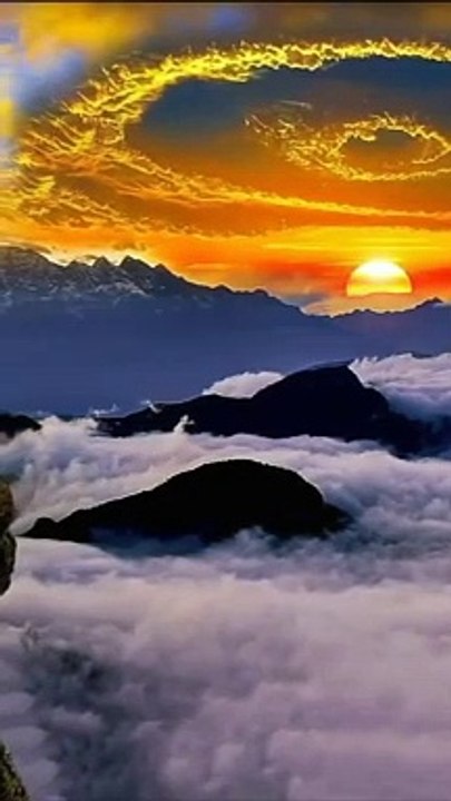 In Dhadkanon Main Baje Uski Hi Sargam Wodh Meri Jaana Hain Woh Meri Jaanam Main Chain Uska Woh Tishnji Hai Meri