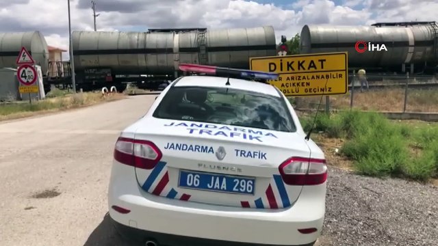 - Başkent'te yük treni traktöre çarptı; 1 yaralı