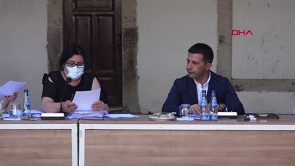 AYDIN KUŞADASI'NDA EVCİL HAYVAN SATIŞI YASAKLANDI