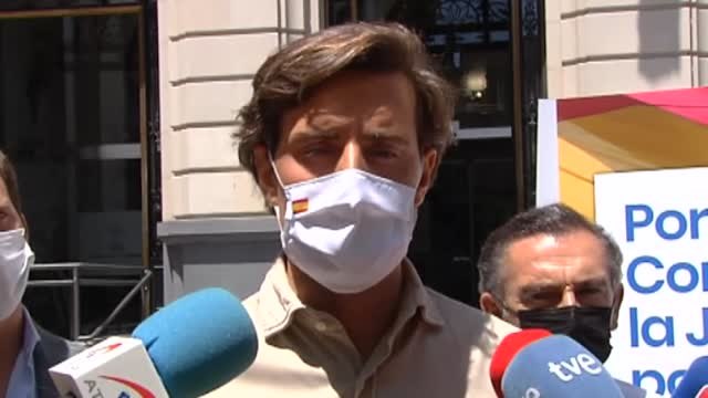 El PP recoge firmas contra los indultos