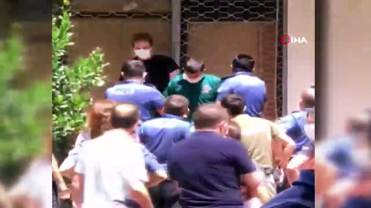 İzmir'de bıçaklı saldırgan, engelli memuru rehin aldı