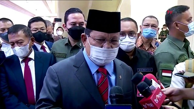 [TOP3NEWS] Prabowo Rapat DPR Alutsista, Risma Soal Bupati Alor Marah, Rizieq Shihab Banding