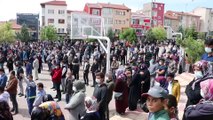 YOZGAT - Şehit Jandarma Teğmen Baki Koçak, son yolculuğuna uğurlandı (2)