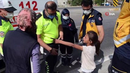 Kazadan yaralanan kız çocuğundan ambulansa binmek için ilginç şart: 'Ön koltuğa binerim'