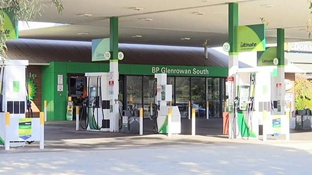 Restrictions eases in regional Victoria despite more exposure sites