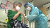 [뉴스라이브] 이틀째 600명대...잔여 백신은 어르신에 우선권 / YTN