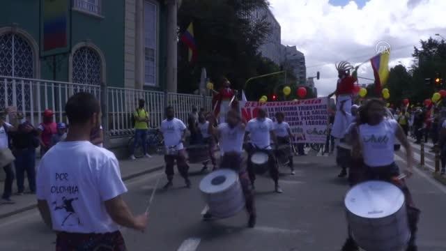 Kolombiya'da hükümet karşıtı protestolar devam ediyor