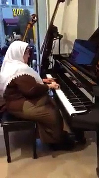 Teyzeden 'serenad'
