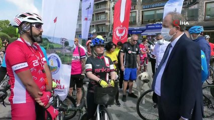 Avcılar'da bisikletseverler 'Dünya Bisiklet Günü' için pedal çevirdi