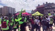 Rassemblement sur le parvis de la gare