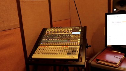 スタジオ　by海上浩二