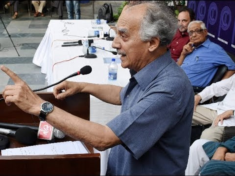 Arun Shourie speaks at Press Club in support of NDTV