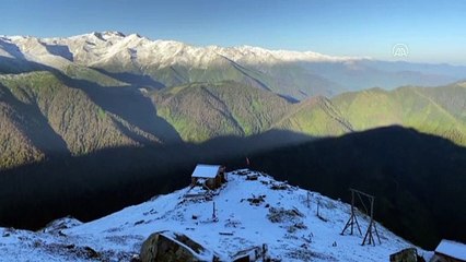 RİZE - Kaçkarlar'a haziranda kar yağdı (2)
