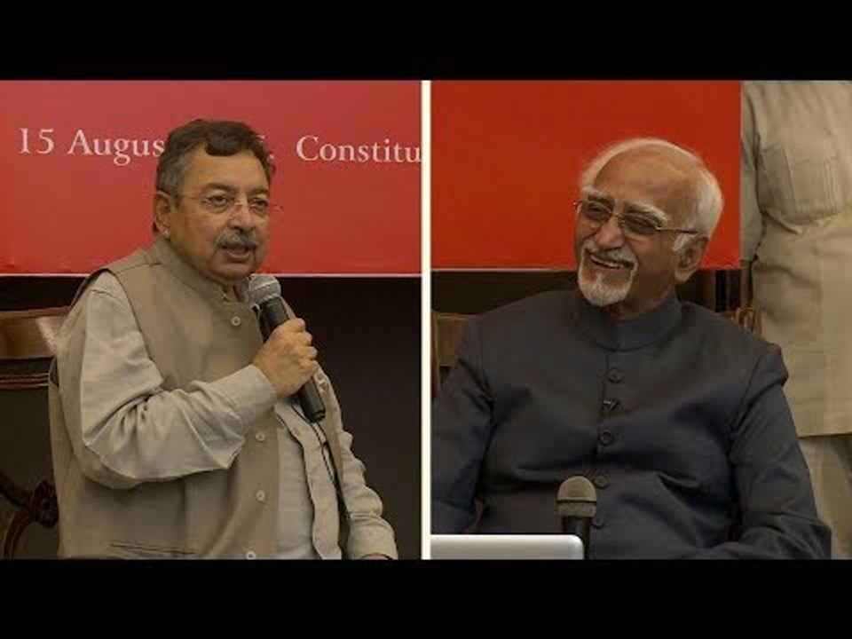 Vinod Dua and Mohammad Hamid Ansari at The Wire Urdu launch