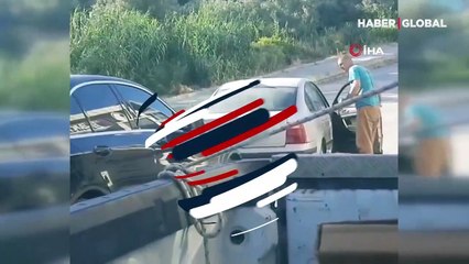 Çocuğa araba kullandırdı, tepki görünce 'doğum günü' dedi