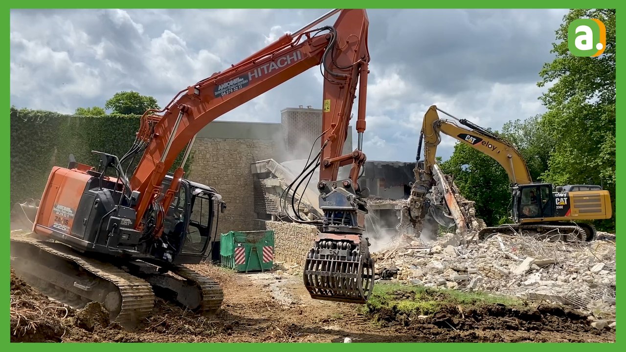 VIDEO | Démolition de la piscine du "Centre Sportif du Joli-Bois"